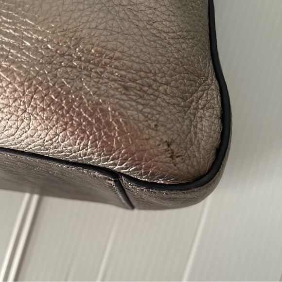 Vince Camuto Metallic Gray Pebbled Leather Shoulder Bag Purse - Picture 6 of 14